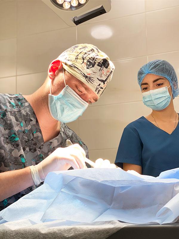 Видалення атероми Київ Видалення атероми Київ