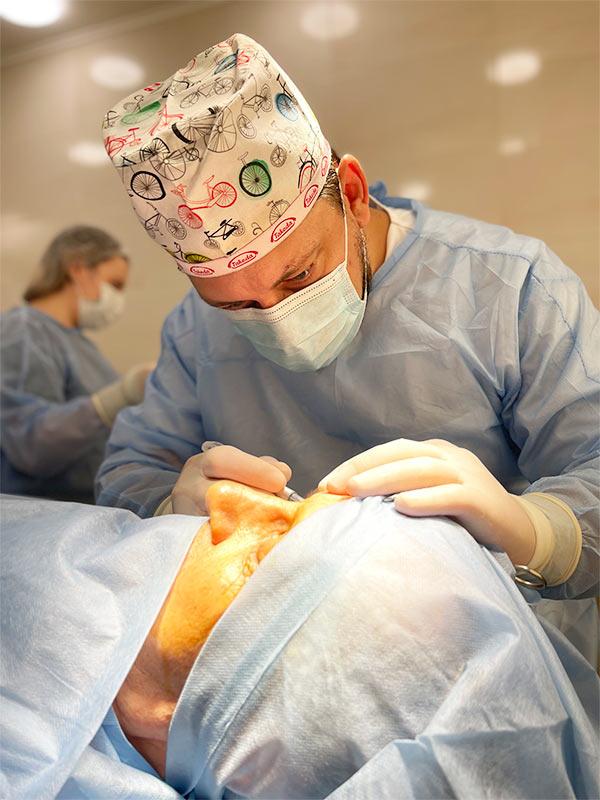 Чоловіча Блефаропластика – Київ