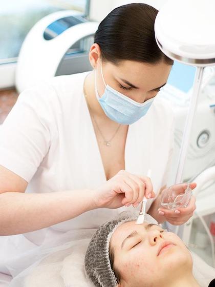 Мигдальний пілінг обличчя Київ