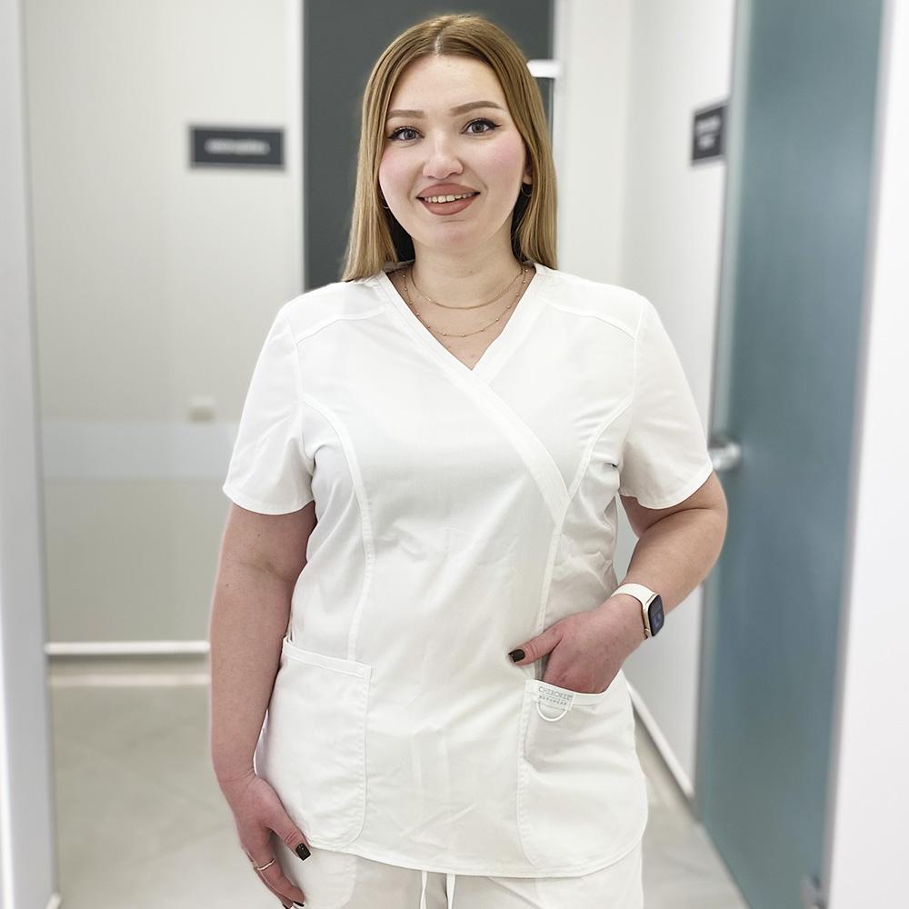 Яна Ростиславівна Безкоровайна